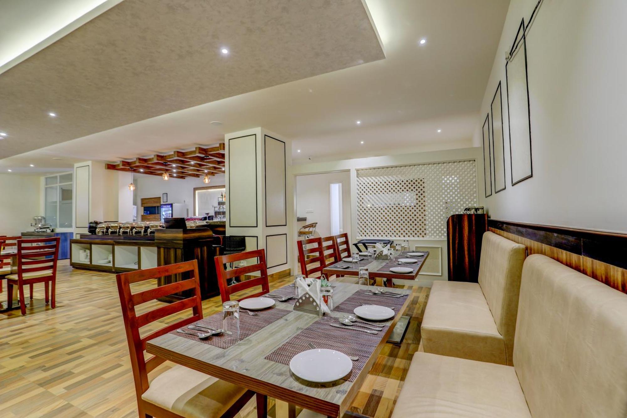 Banari Regency By Summit Hotel Namchi Kültér fotó