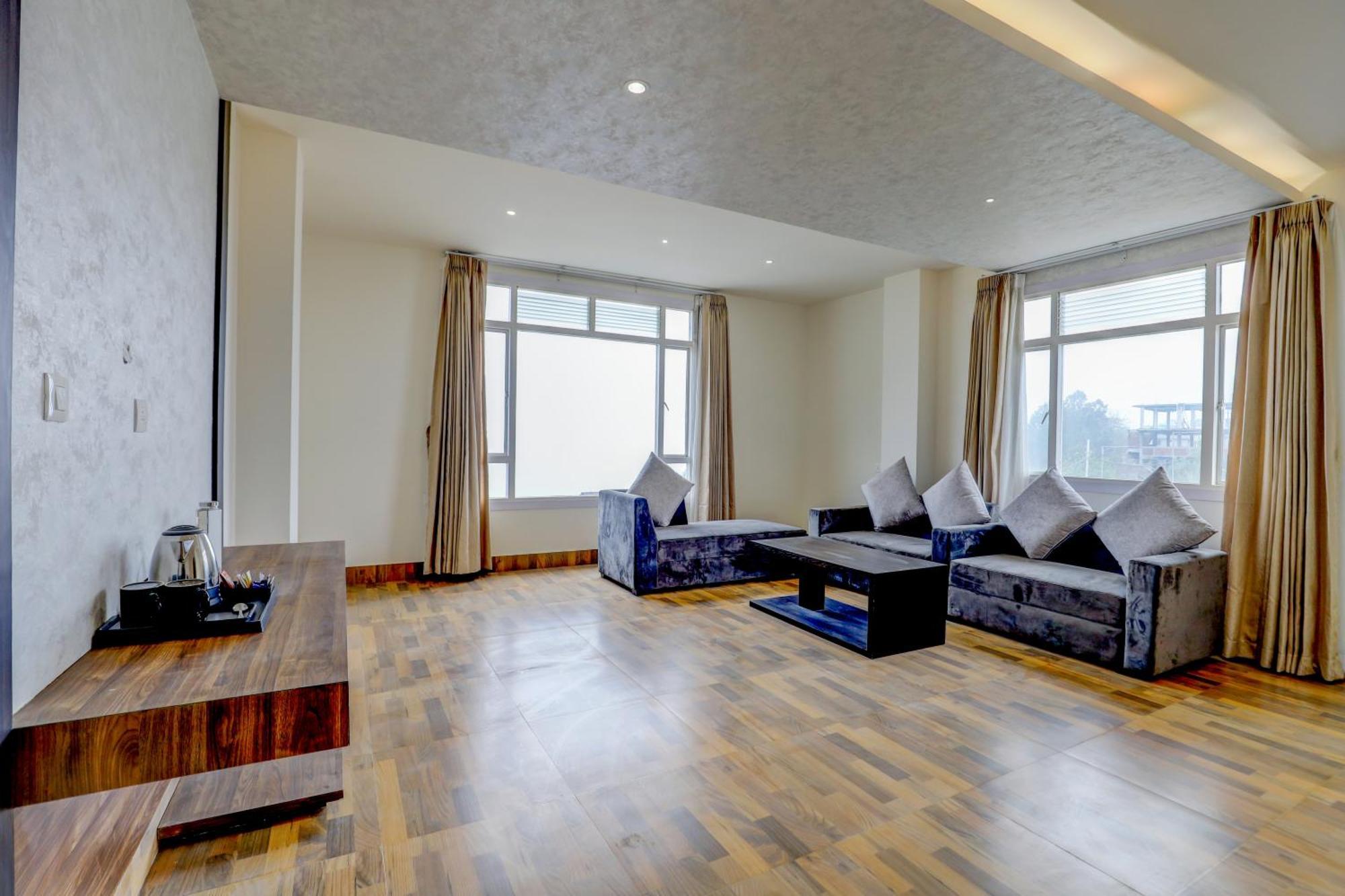 Banari Regency By Summit Hotel Namchi Kültér fotó